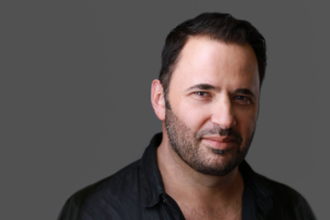 160: Jerry Ghionis - Master of Light, Creativity, and Inspiration