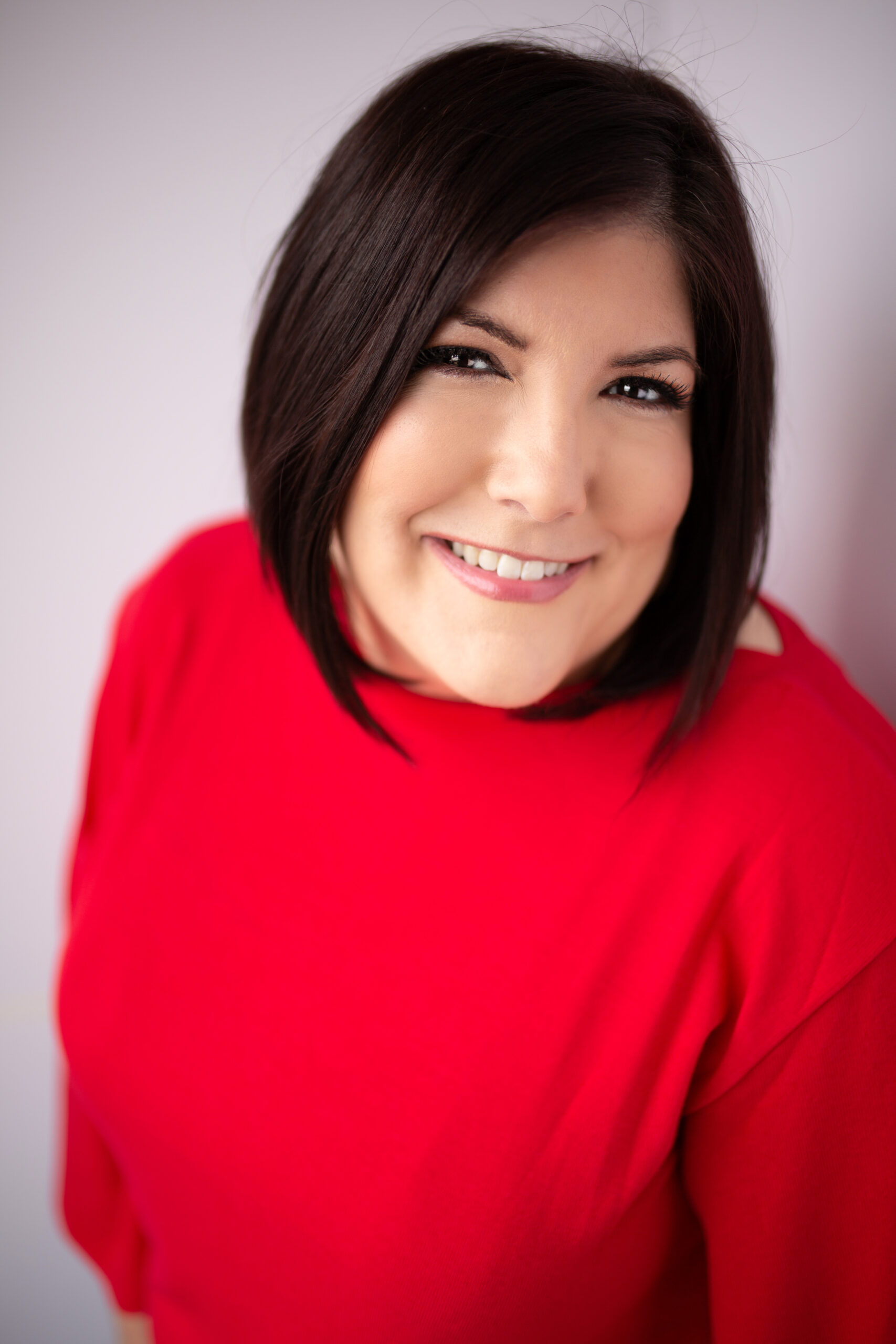 329 - Kate DeCoste - The Magic of Storytelling and Connection in Portrait Photography - Profitable Photographer Luci Dumas