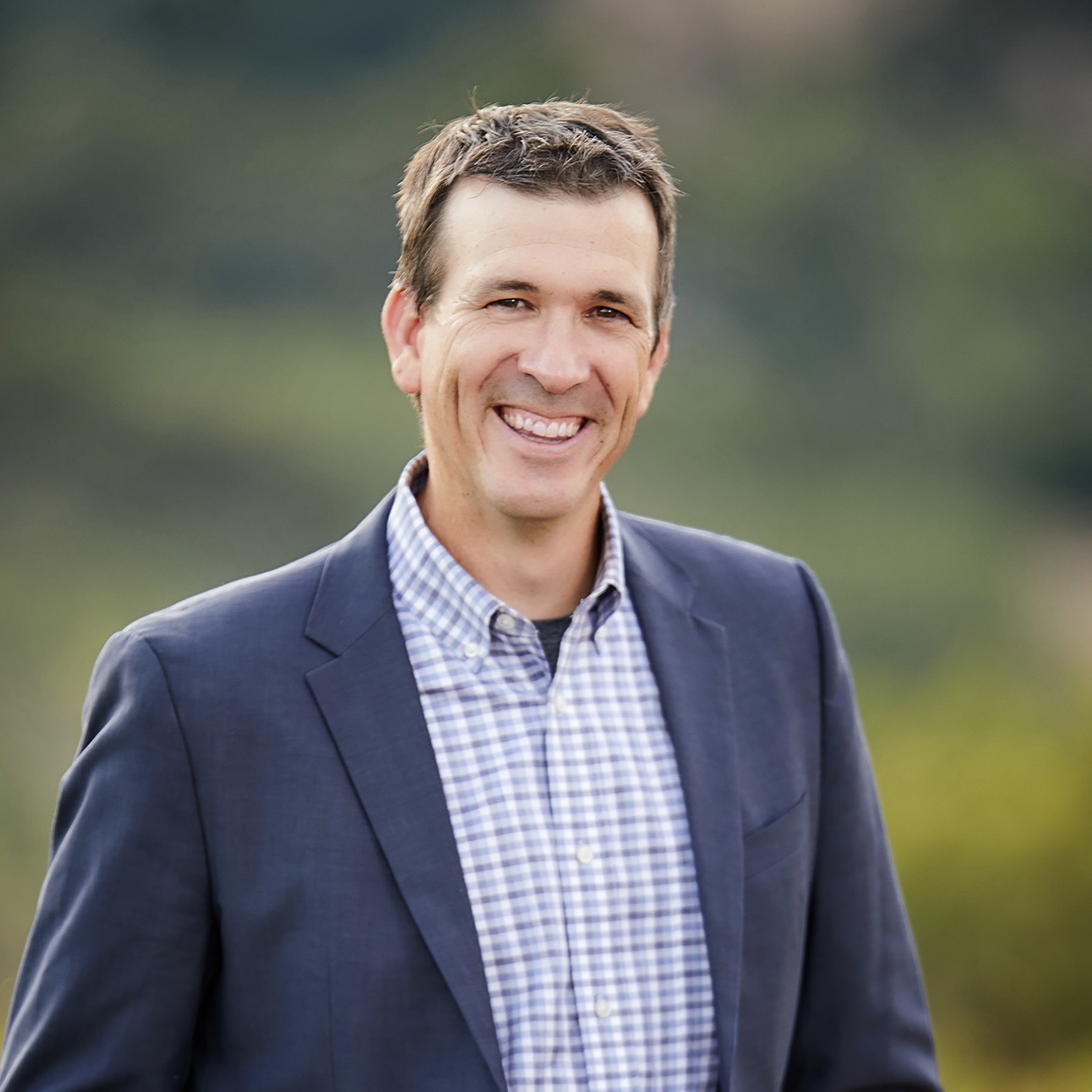 333 – The Power of In-Person Photography Education with Cris Duncan – Luci Dumas Profitable Photographer 333 - The Power of In-Person Photography Education with Cris Duncan - Luci Dumas Profitable Photographer