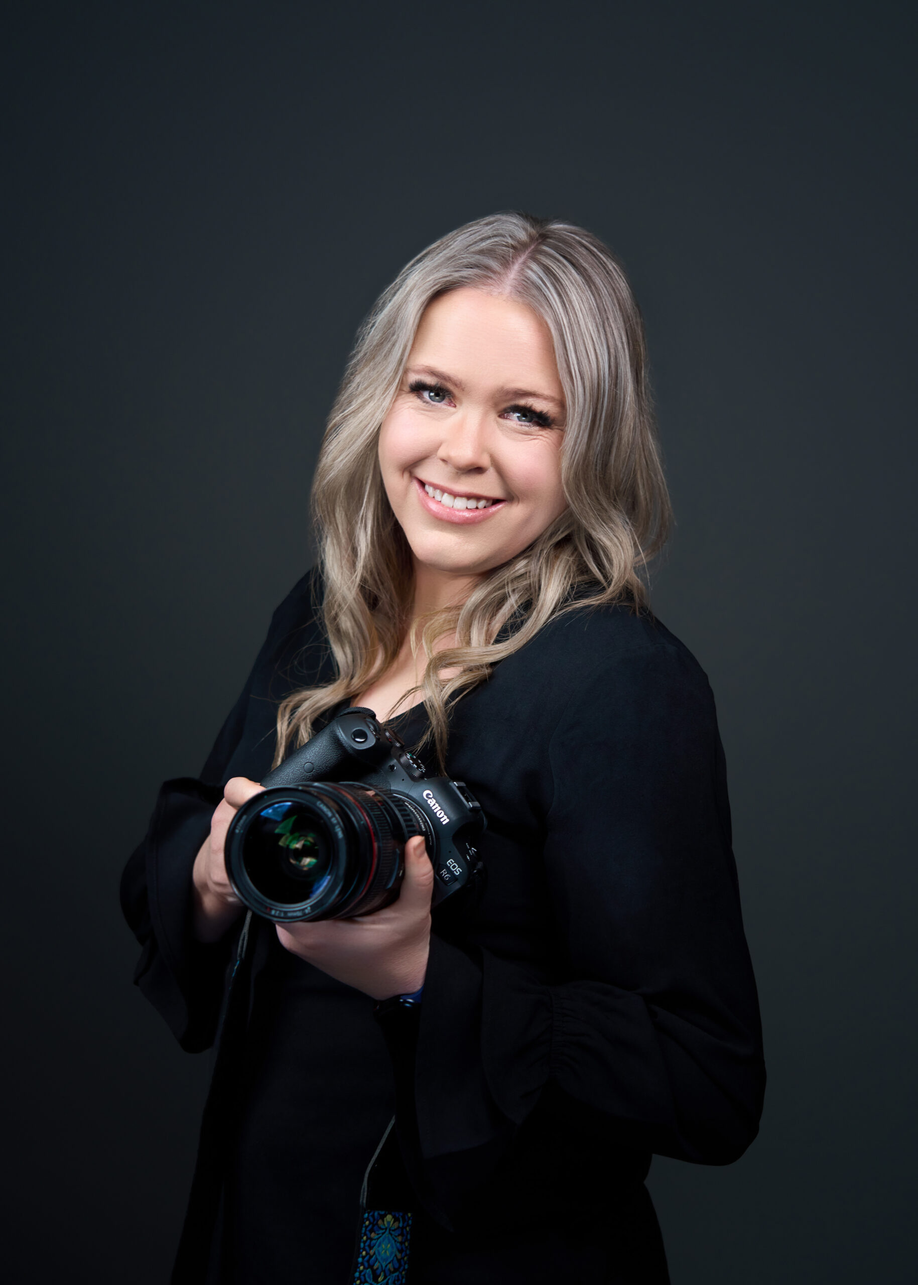 334 – Creating Storytelling Heirloom Portraits with Shawna Pearce – Profitable Photographer Luci Dumas Podcast 334 - Creating Storytelling Heirloom Portraits with Shawna Pearce - Profitable Photographer Luci Dumas Podcast