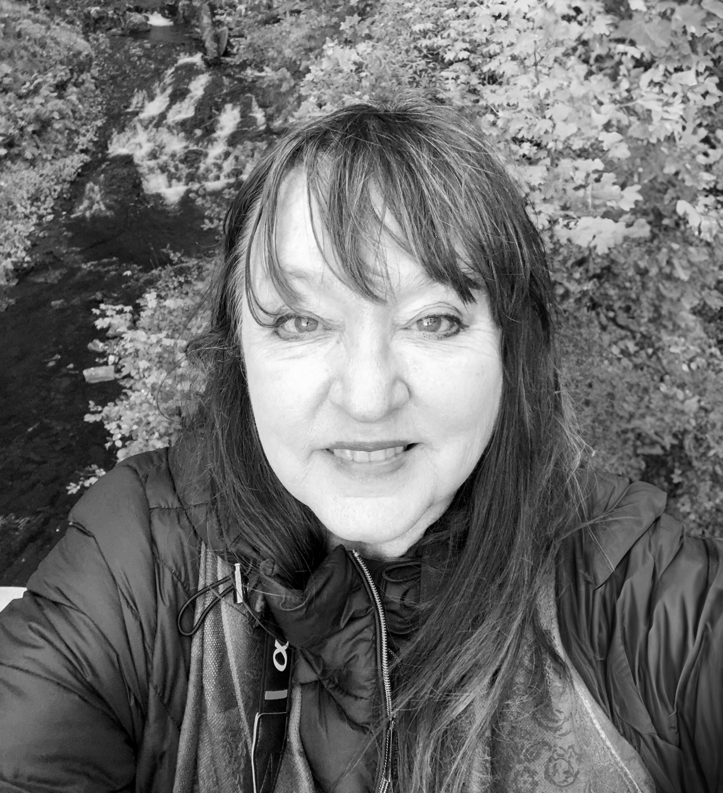 337 - 10 Big Insights From Over 200 Photography Podcast Guests - Luci Dumas Profitable Photographer