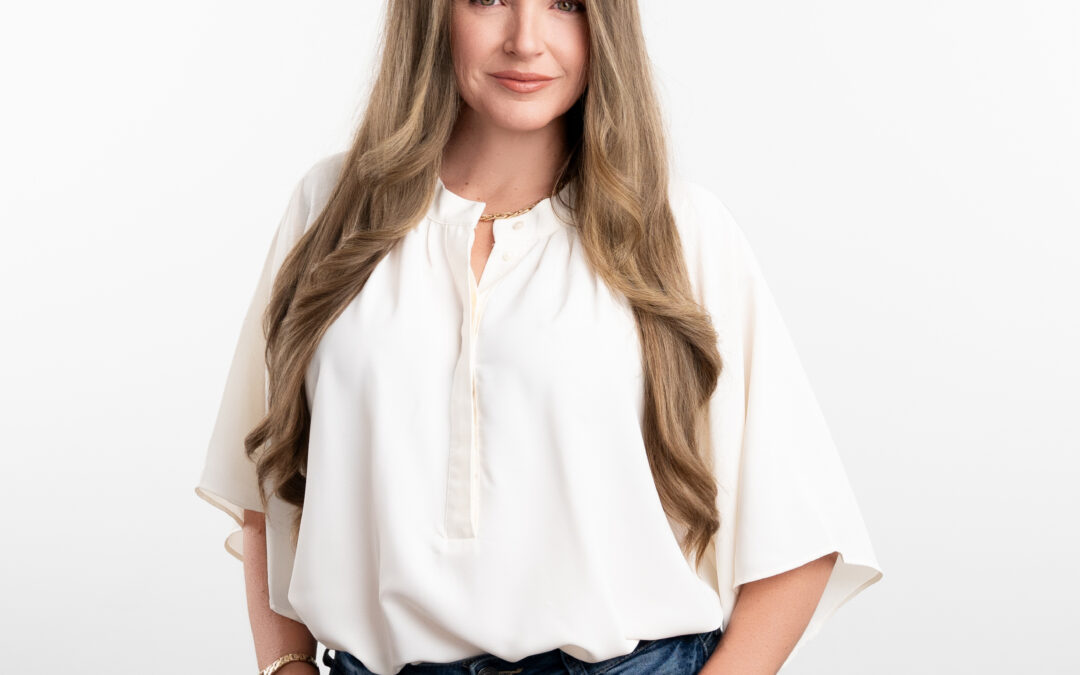 338: “Vision Forward Summit” News and Making Photo Sales Fun with Lori Unruh Poole