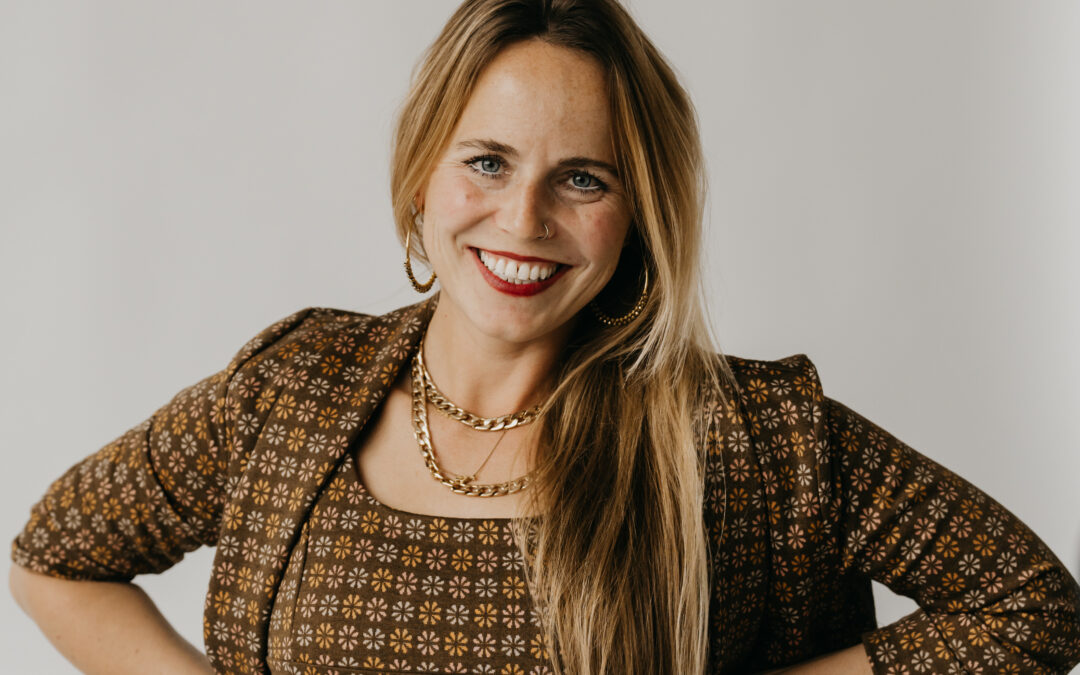 364: Building Wealth as a Photographer with Mycah Bain